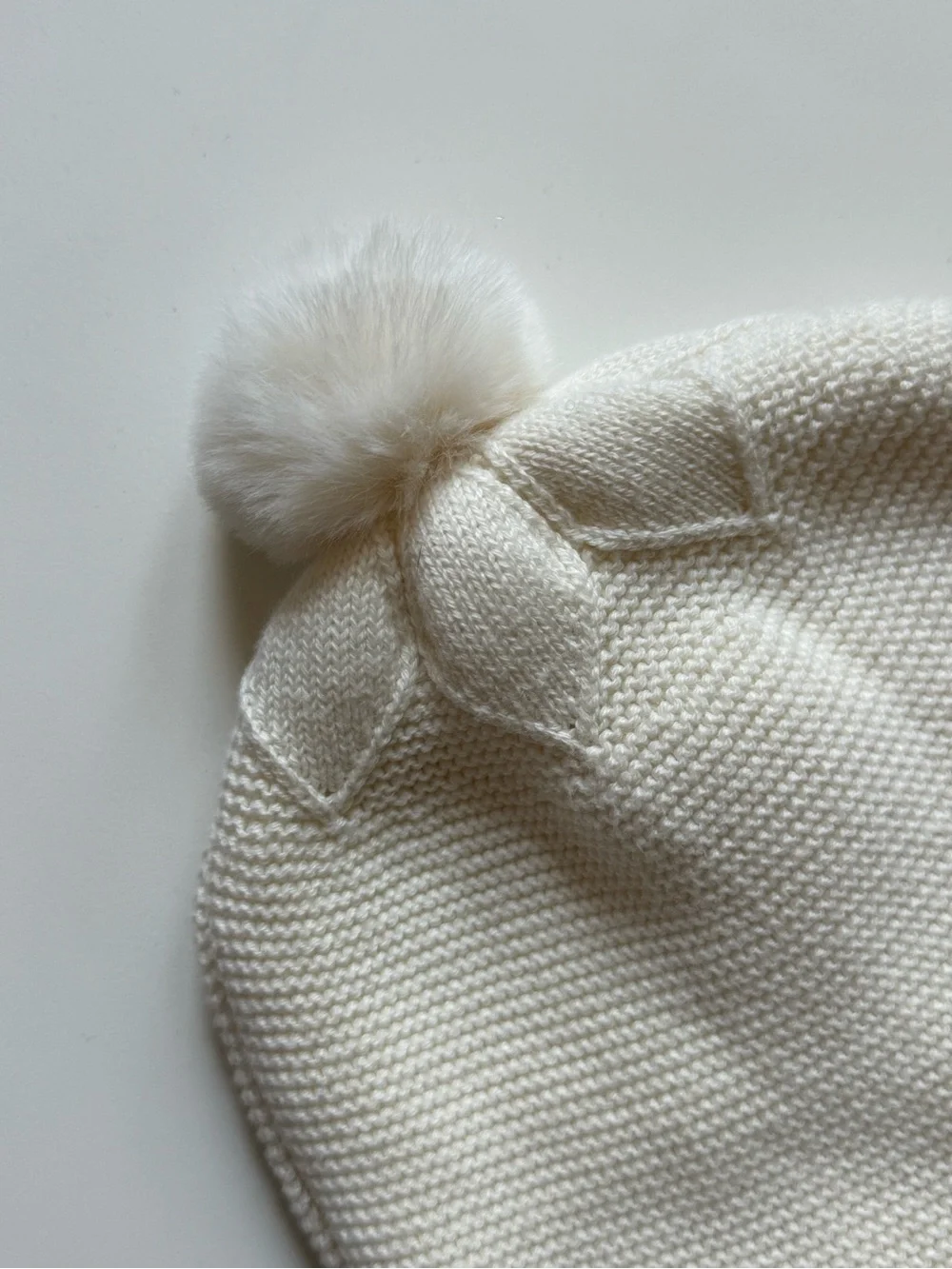 Jacadi Baby Girl Bertille Knit Soft White Scarf Hat with Pom Pom - Size 36M